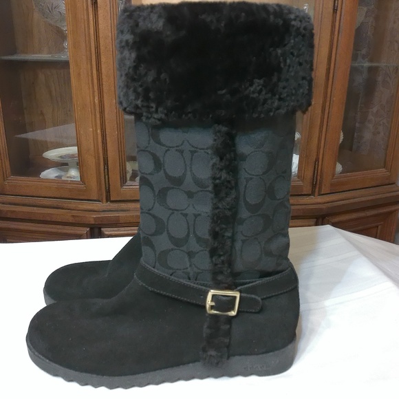 EC Coach Deeann Black Signature C Faux Fur Winter Boots w/GoldTone Acct Size 10B - Picture 2 of 8